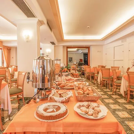 La Pergoletta Hotel SantʼAgata sui Due Golfi