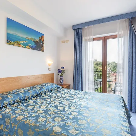 La Pergoletta Hotel 3*