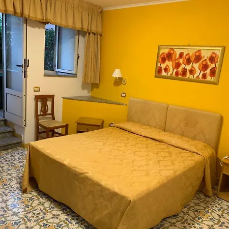 La Pergoletta Hotel 3*