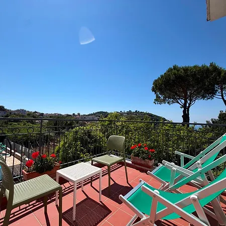 Hotel La Pergoletta 3*