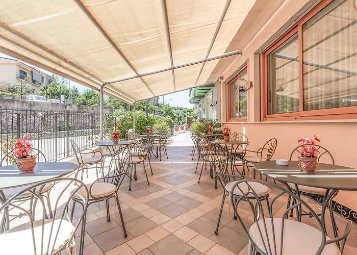 La Pergoletta Hotel SantʼAgata sui Due Golfi